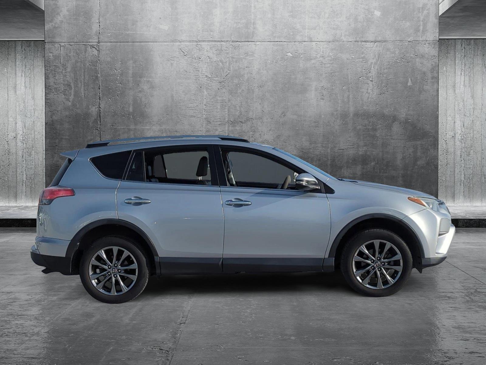 2018 Toyota RAV4 Vehicle Photo in Ft. Myers, FL 33907