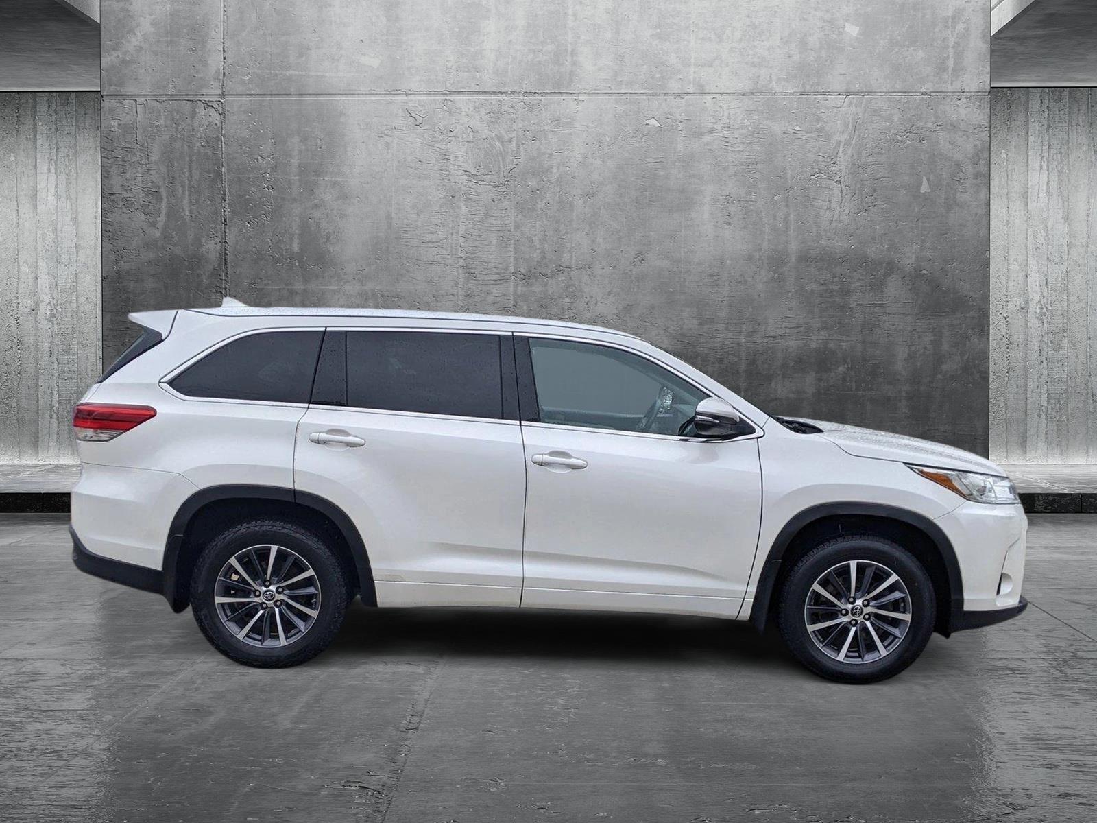 2018 Toyota Highlander Vehicle Photo in Pembroke Pines , FL 33084