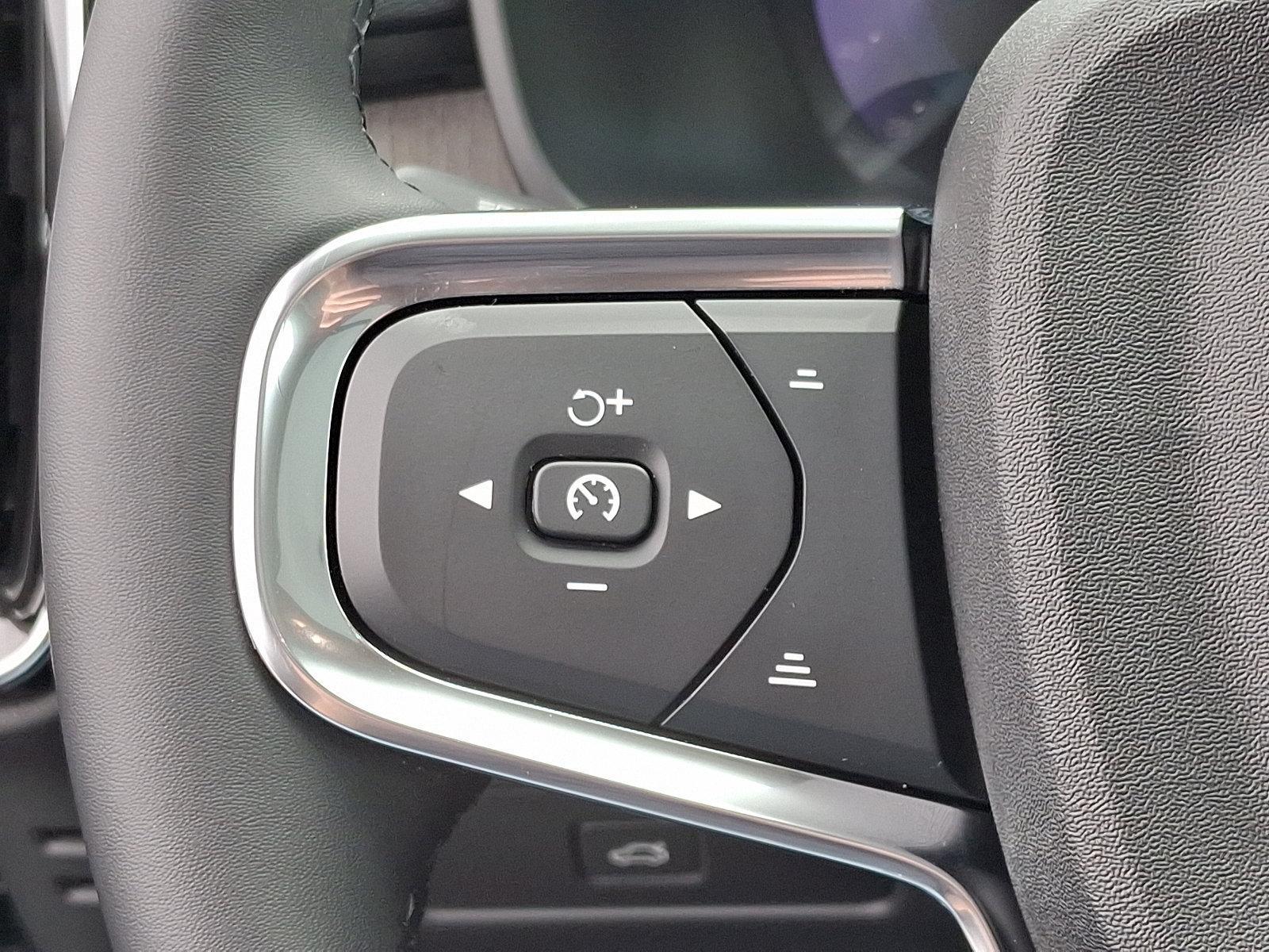 2023 Volvo XC40 Vehicle Photo in Trevose, PA 19053