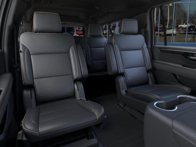 2025 Chevrolet Suburban Vehicle Photo in NEENAH, WI 54956-2243