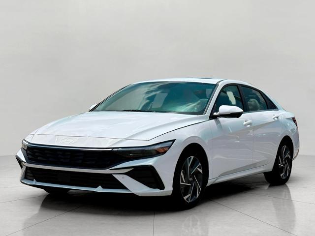 2025 Hyundai ELANTRA Vehicle Photo in Green Bay, WI 54304