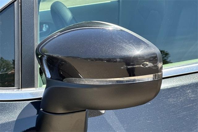 2023 Chrysler Pacifica Vehicle Photo in ELK GROVE, CA 95757-8703