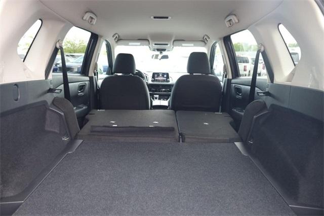2025 Nissan Rogue Vehicle Photo in Hazelwood, MO 63042