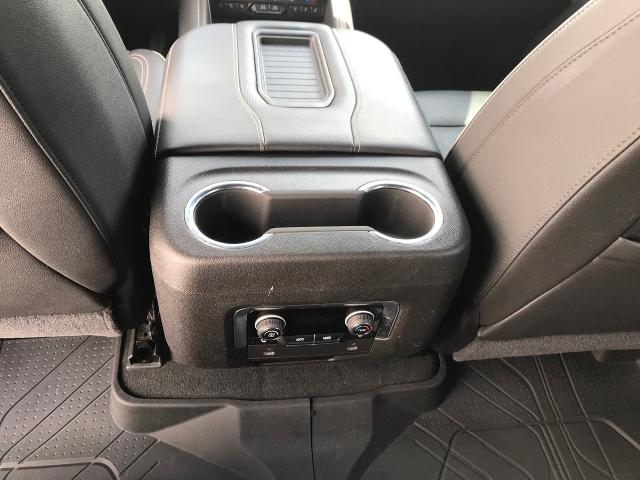 2021 Chevrolet Suburban Vehicle Photo in GREEN BAY, WI 54303-3330