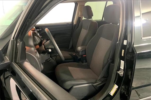 2013 Jeep Patriot Vehicle Photo in Lees Summit, MO 64086