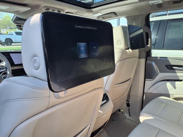 2023 Cadillac Escalade Vehicle Photo in SMITHTOWN, NY 11787-5023