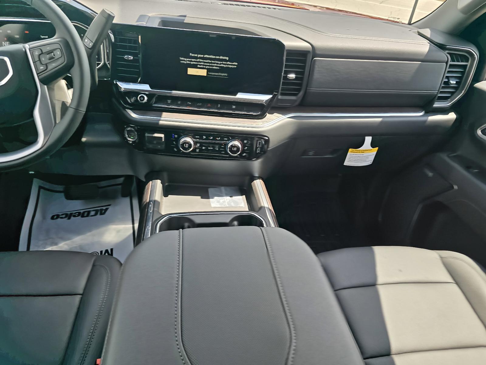 2025 GMC Sierra 2500 HD Vehicle Photo in Rolla, MO 65401