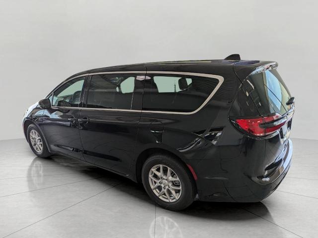 2025 Chrysler Pacifica Vehicle Photo in Oshkosh, WI 54901
