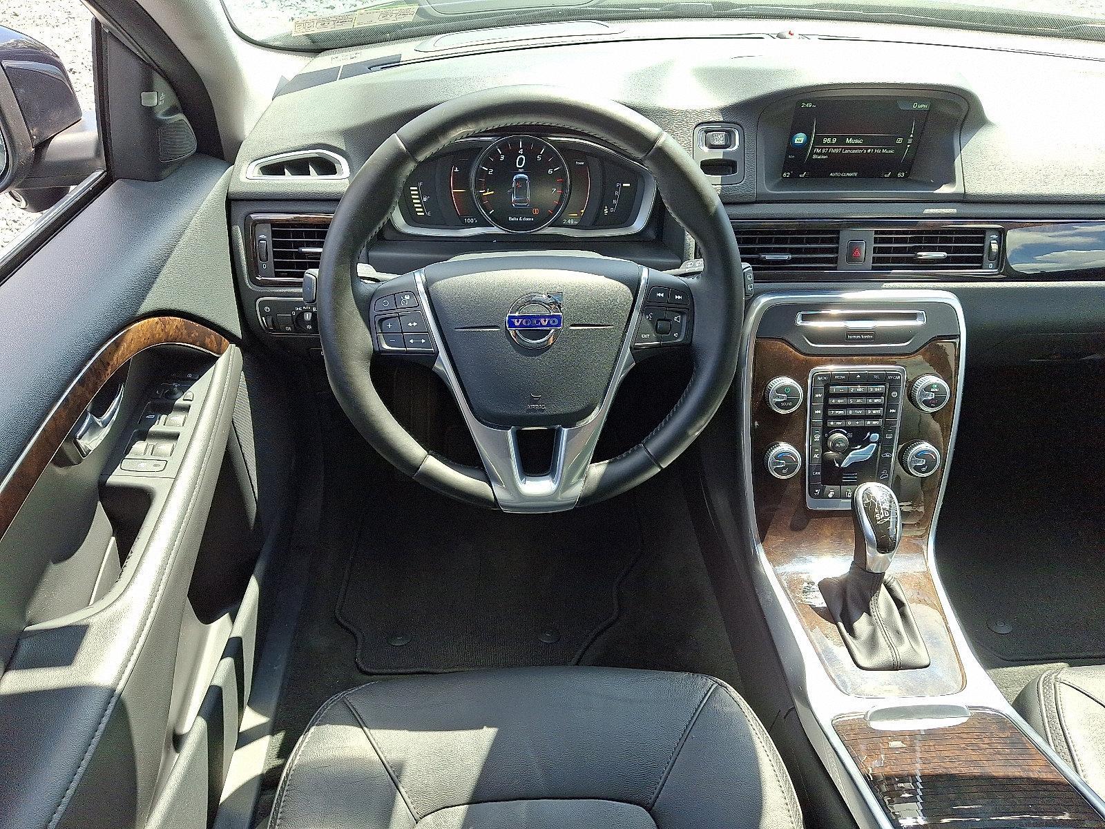 2016 Volvo XC70 Vehicle Photo in Harrisburg, PA 17111