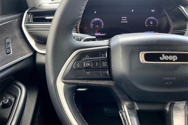 2023 Jeep Grand Cherokee L Vehicle Photo in TOPEKA, KS 66609-0000