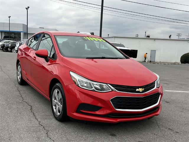 2017 Chevrolet Cruze Vehicle Photo in ALCOA, TN 37701-3235