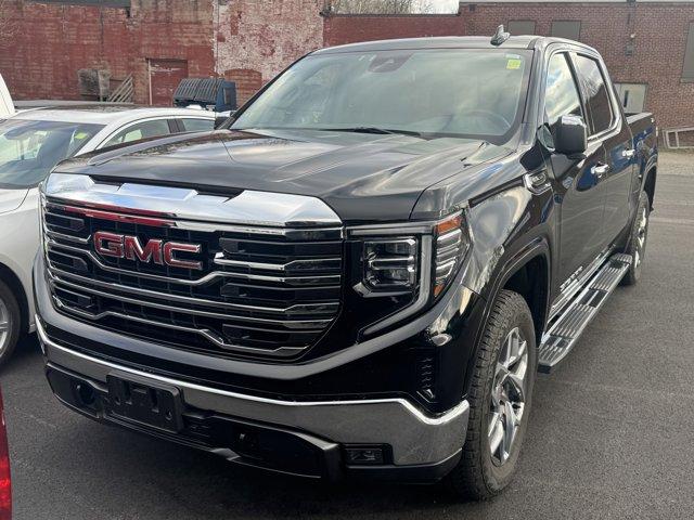 2023 GMC Sierra 1500 Vehicle Photo in LEOMINSTER, MA 01453-2952