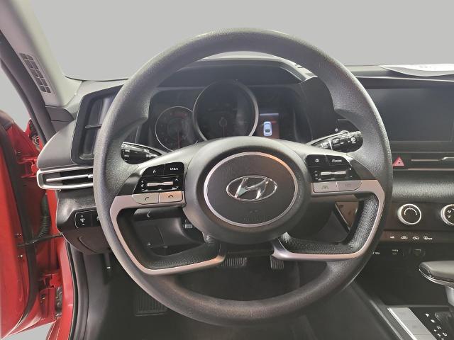 2021 Hyundai ELANTRA Vehicle Photo in Oshkosh, WI 54904