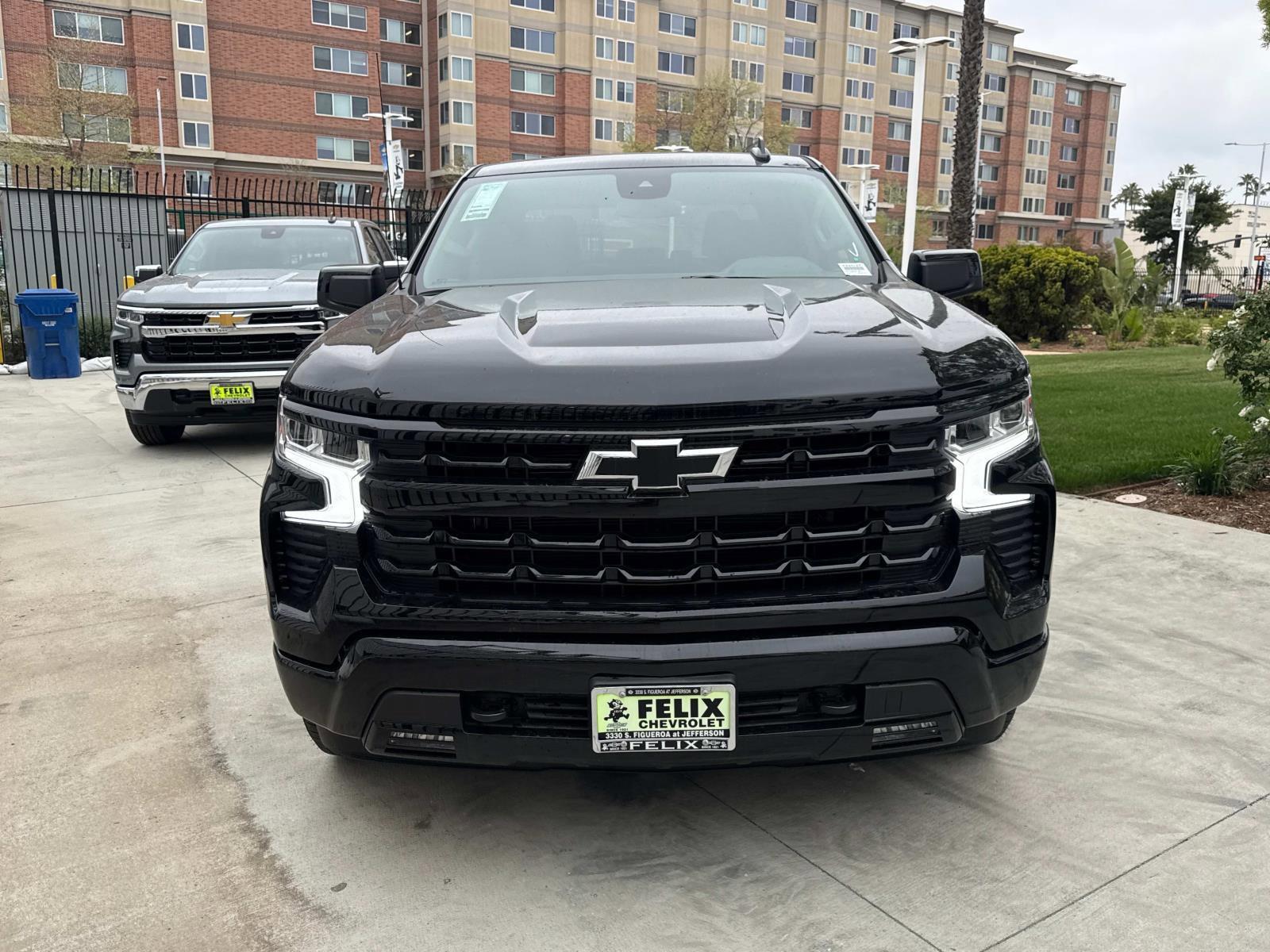 2025 Chevrolet Silverado 1500 Vehicle Photo in LOS ANGELES, CA 90007-3794