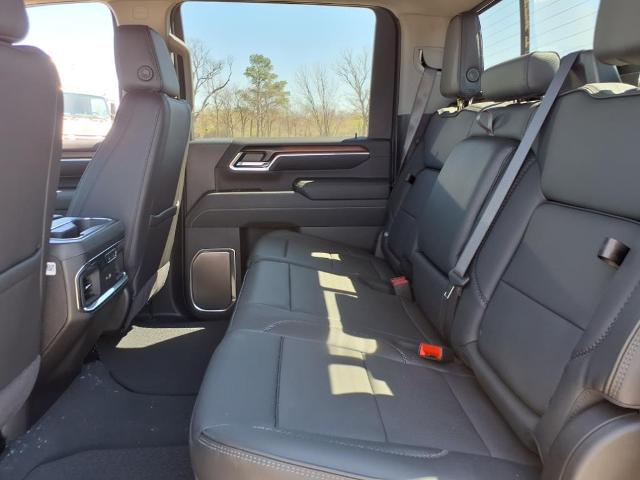 2025 GMC Sierra 2500 HD Vehicle Photo in Denton, TX 76205