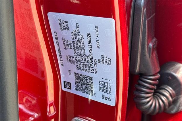 2025 GMC Canyon Vehicle Photo in ELK GROVE, CA 95757-8703