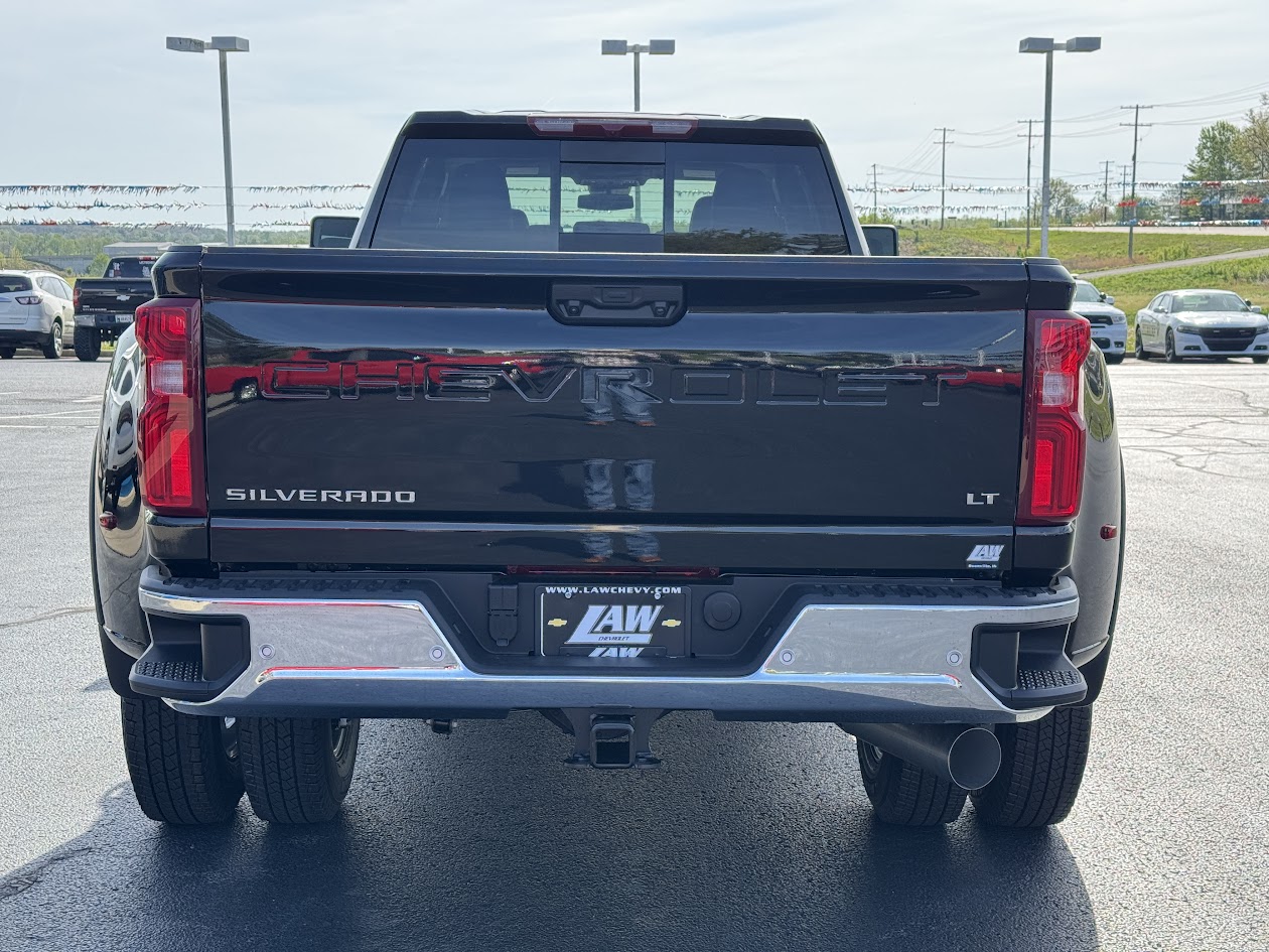 2025 Chevrolet Silverado 3500 HD Vehicle Photo in BOONVILLE, IN 47601-9633