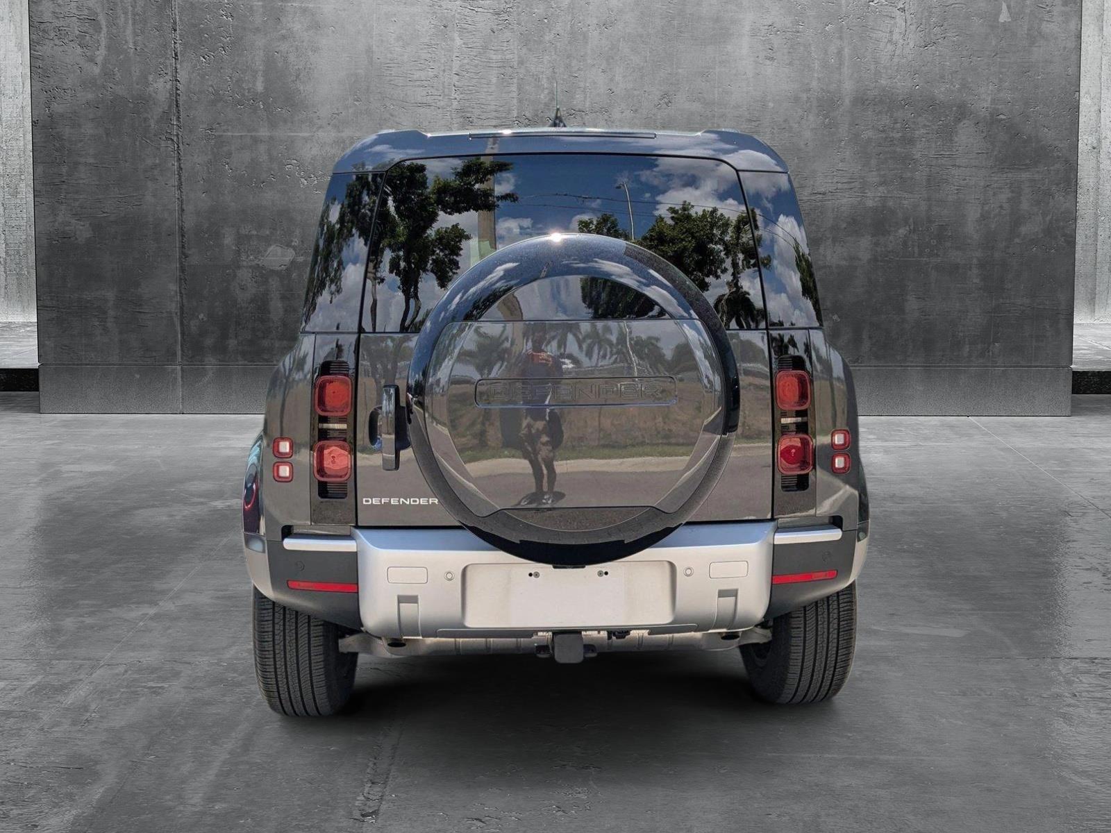 2025 Land Rover Defender Vehicle Photo in Pompano Beach, FL 33064