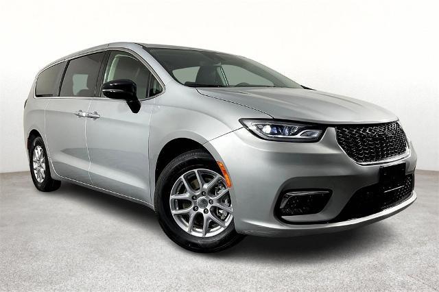 2024 Chrysler Pacifica Vehicle Photo in Tulsa, OK 74129