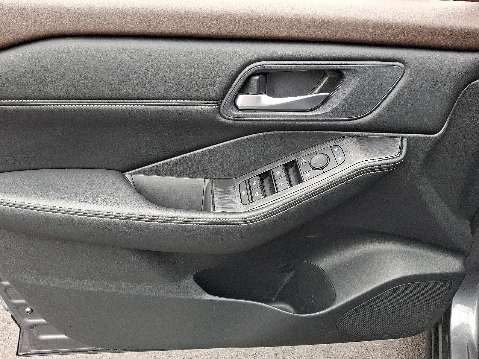 2023 Nissan Rogue Vehicle Photo in Jenkintown, PA 19046
