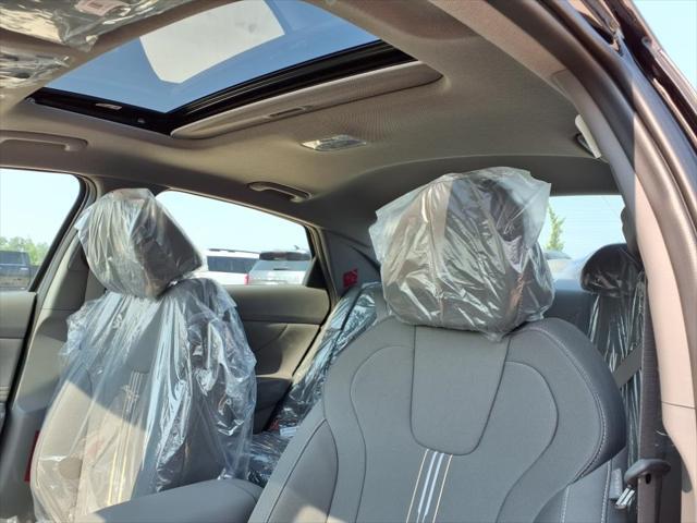 2025 Hyundai ELANTRA Vehicle Photo in Peoria, IL 61615