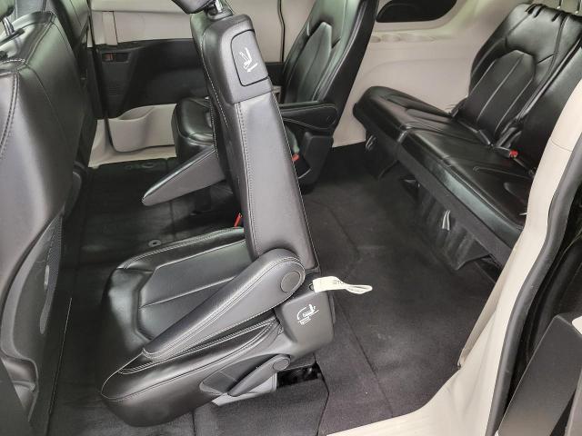 2023 Chrysler Pacifica Vehicle Photo in Neenah, WI 54956