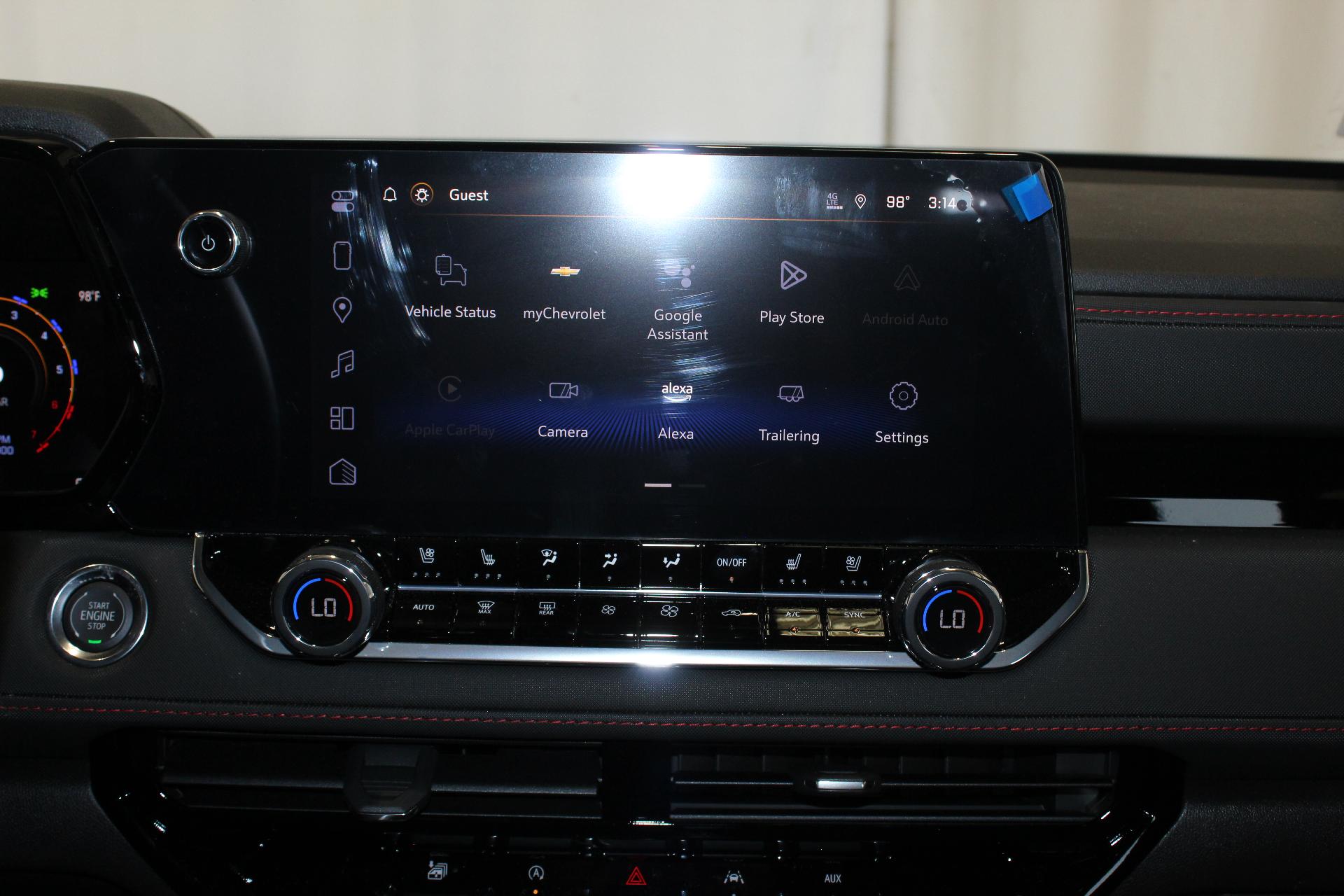 2025 Chevrolet Colorado Vehicle Photo in NORTHAMPTON, MA 01060-1120