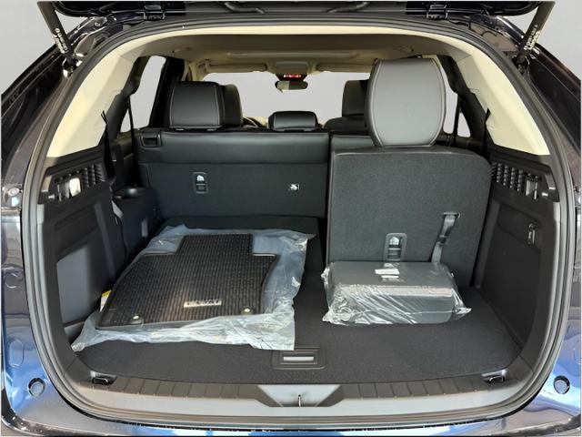2025 Mazda CX-90 Vehicle Photo in Green Bay, WI 54304