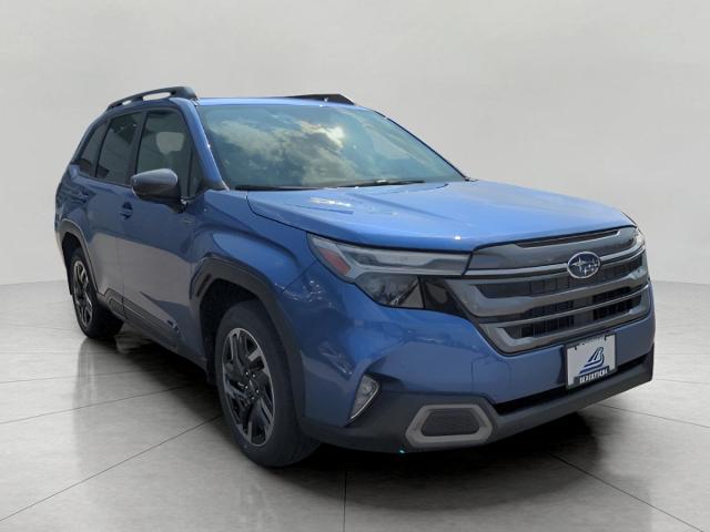 2025 Subaru Forester Vehicle Photo in Green Bay, WI 54304