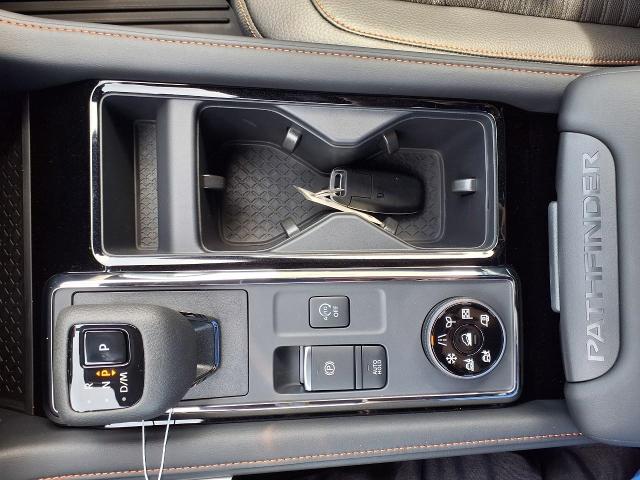2025 Nissan Pathfinder Vehicle Photo in Oshkosh, WI 54904