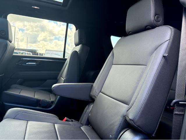2025 Chevrolet Suburban Vehicle Photo in SAVANNAH, GA 31406-4513