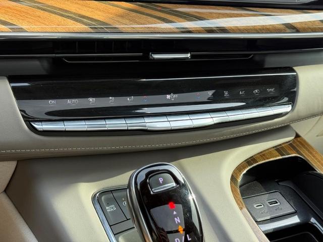 2023 Cadillac Escalade ESV Vehicle Photo in COLUMBIA, MO 65203-3903