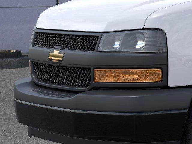 2025 Chevrolet Express Cargo Van Vehicle Photo in KANSAS CITY, MO 64114-4502