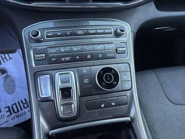 2023 Hyundai SANTA FE Plug-In Hybrid Vehicle Photo in Philadelphia, PA 19116
