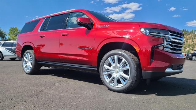 2024 Chevrolet Suburban Vehicle Photo in FLAGSTAFF, AZ 86001-6214