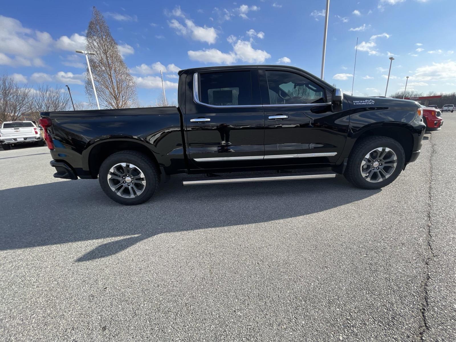 2025 Chevrolet Silverado 1500 Vehicle Photo in BENTONVILLE, AR 72712-4322