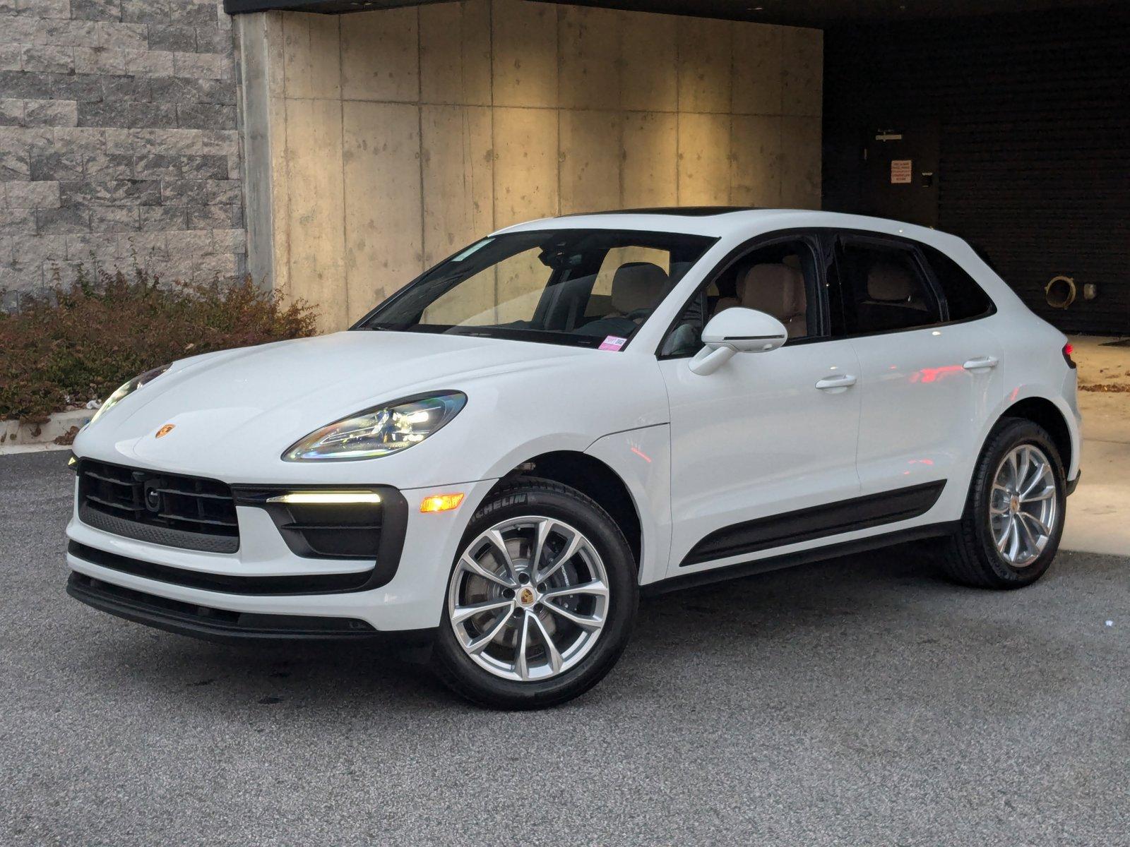 2024 Porsche Macan Vehicle Photo in Towson, MD 21204