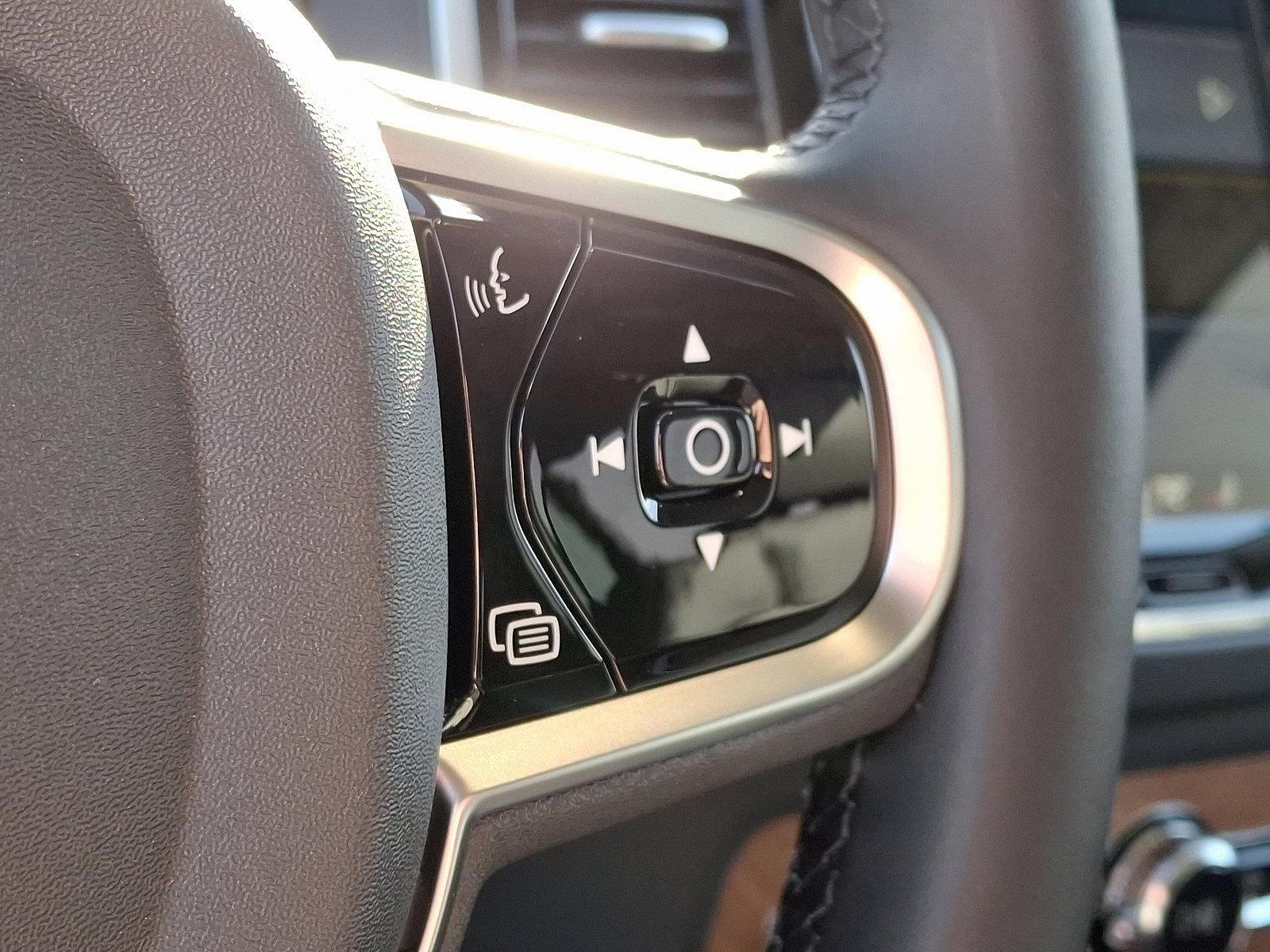 2025 Volvo XC90 Vehicle Photo in Trevose, PA 19053