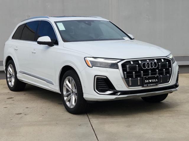 2025 Audi Q7 Vehicle Photo in SUGAR LAND, TX 77478