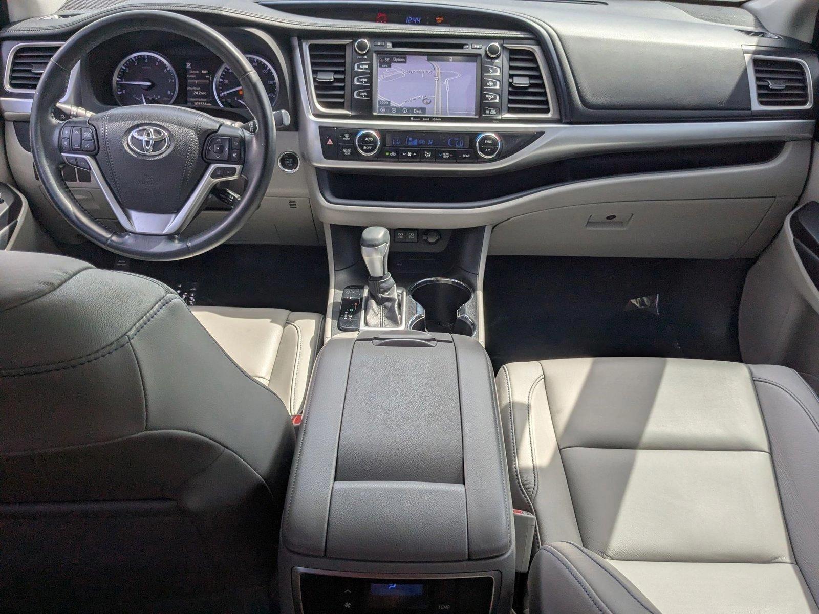 2018 Toyota Highlander Vehicle Photo in Wesley Chapel, FL 33544