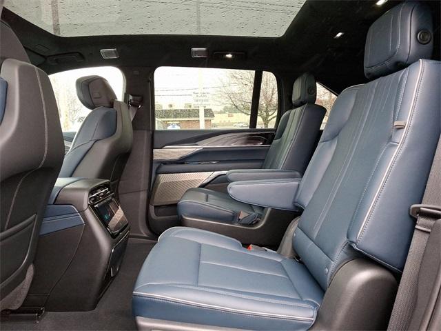 2025 Cadillac ESCALADE IQ Vehicle Photo in ALLENTOWN, PA 18103-7399