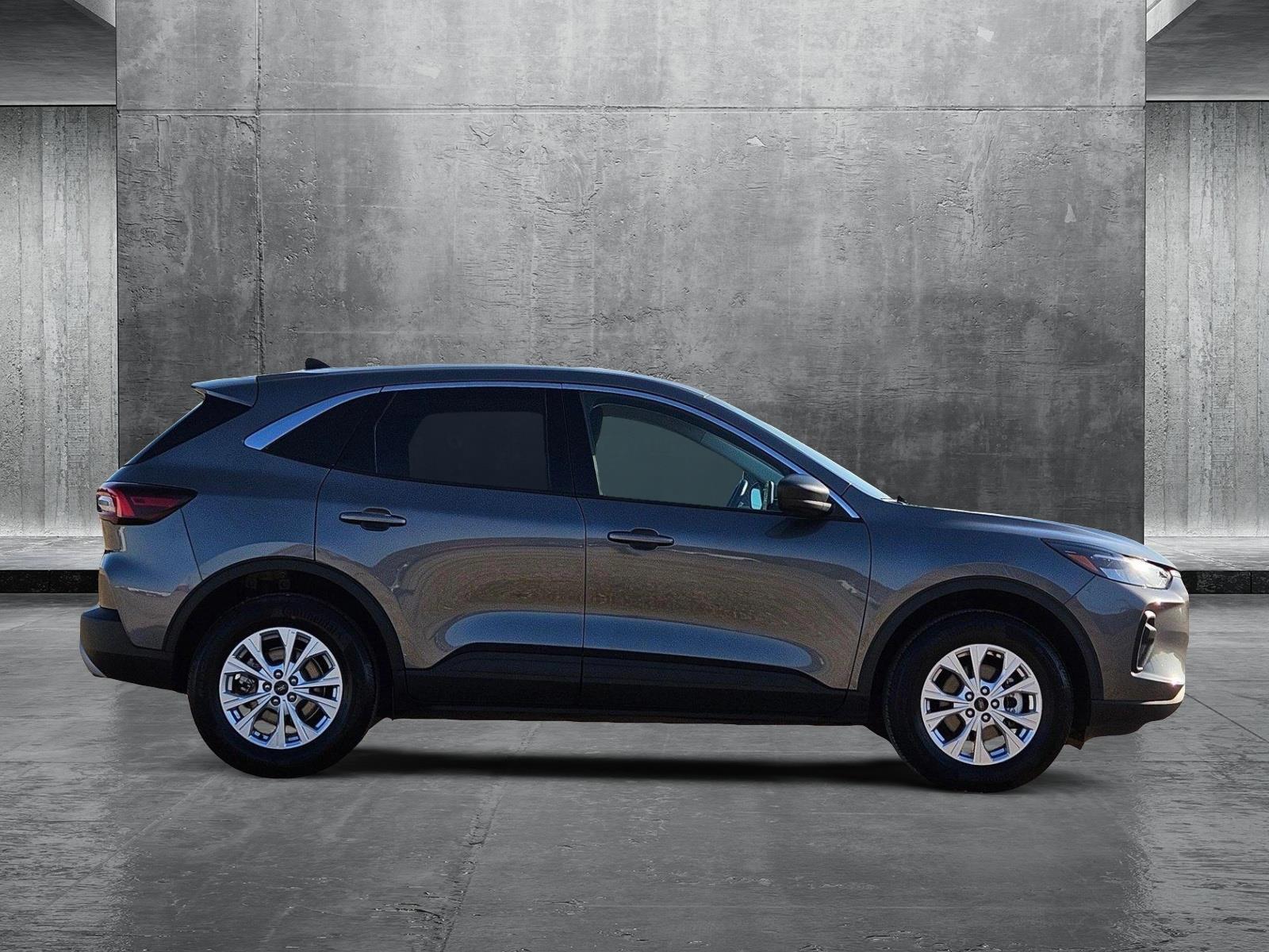 2024 Ford Escape Vehicle Photo in WACO, TX 76710-2592