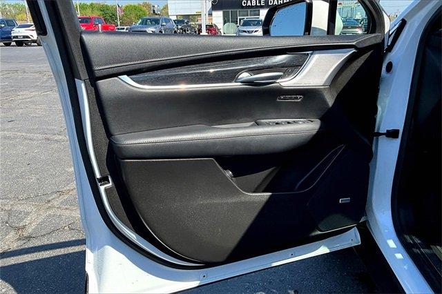 2021 Cadillac XT5 Vehicle Photo in TOPEKA, KS 66609-0000