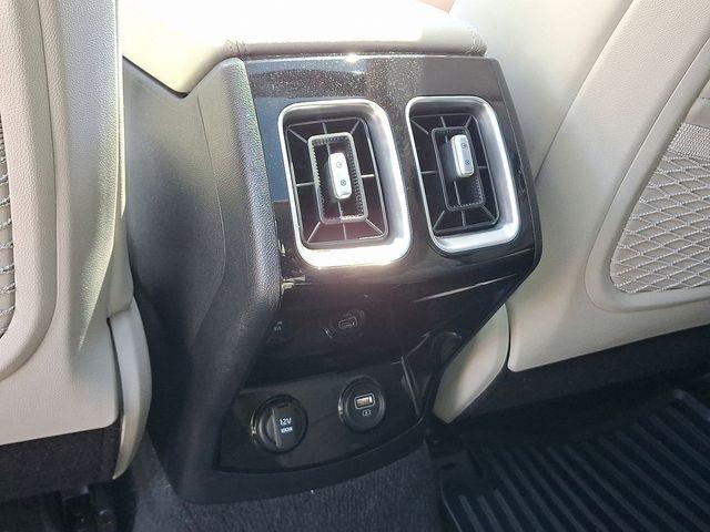 2022 Kia Sorento Vehicle Photo in DANBURY, CT 06810-5034