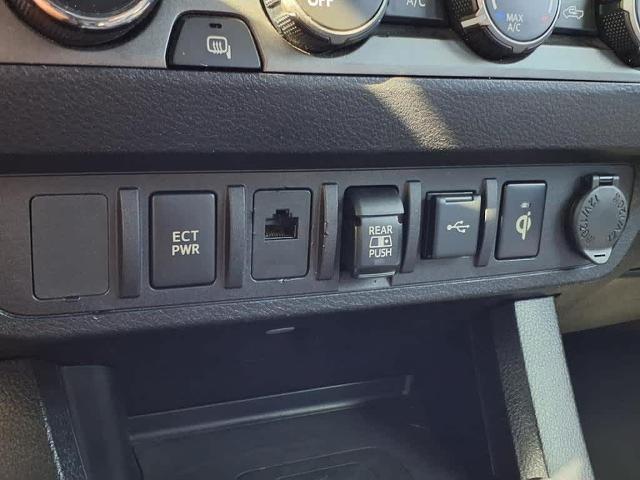 2020 Toyota Tacoma 4WD Vehicle Photo in San Antonio, TX 78230-1001