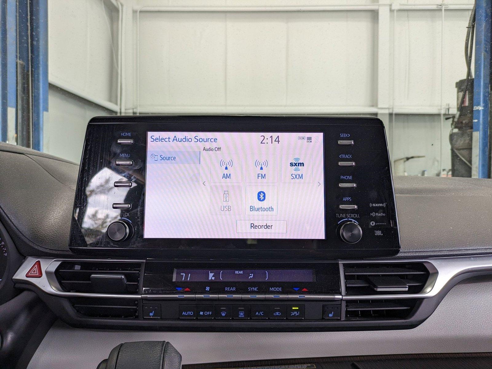 2021 Toyota Sienna Vehicle Photo in Bradenton, FL 34207