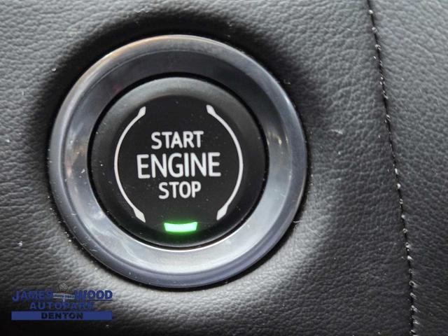 2021 Chevrolet Suburban Vehicle Photo in DENTON, TX 76210-9321