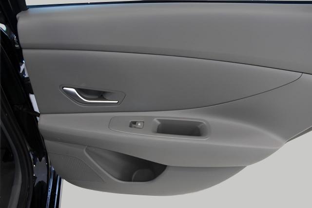 2022 Hyundai ELANTRA Vehicle Photo in Green Bay, WI 54304