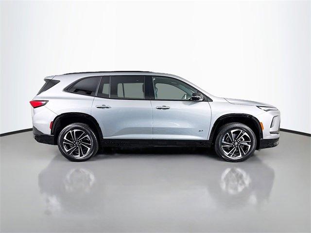 2025 Buick Enclave Vehicle Photo in PUYALLUP, WA 98371-4149