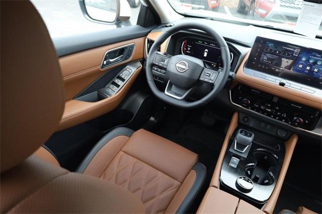 2025 Nissan Rogue Vehicle Photo in Hazelwood, MO 63042
